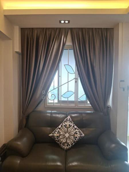 10 Teck Whye Avenue, 10 Teck Whye Avenue, 2 Bedrooms, 721 sqft, HDB Flat For Sale, by Gerald Gasper, 500245043 - Living Room - PropertyGuru.com.sg