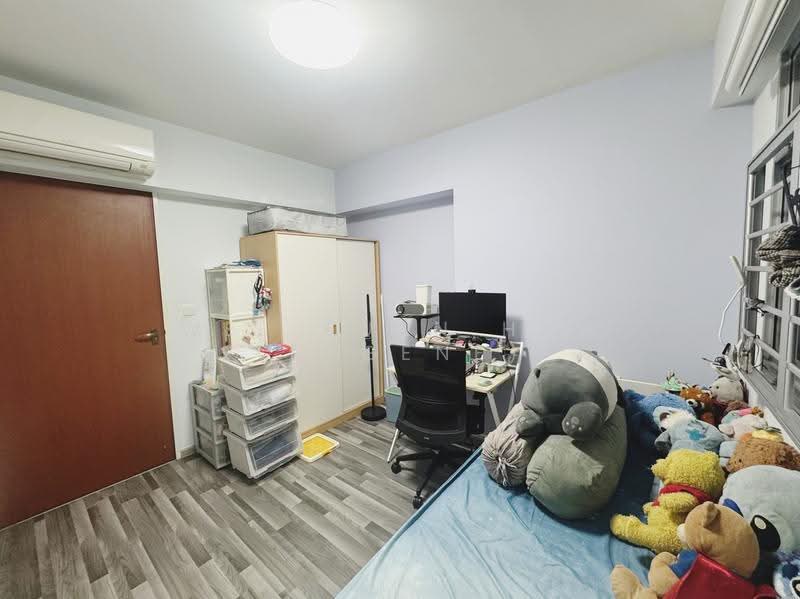 693A Woodlands Avenue 6, 693A Woodlands Avenue 6, 3 Bedrooms, 990 sqft, HDB Flat For Sale, by Wee Kuan Hoe (Eugene), 500245048 - Common Room 1 - PropertyGuru.com.sg