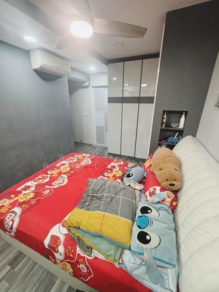 693A Woodlands Avenue 6, 693A Woodlands Avenue 6, 3 Bedrooms, 990 sqft, HDB Flat For Sale, by Wee Kuan Hoe (Eugene), 500245048 - Living Room - PropertyGuru.com.sg