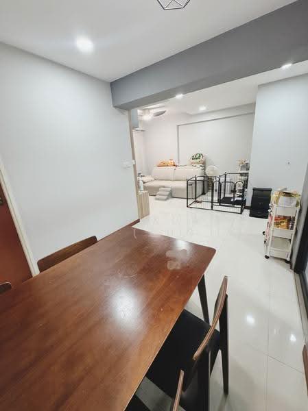 693A Woodlands Avenue 6, 693A Woodlands Avenue 6, 3 Bedrooms, 990 sqft, HDB Flat For Sale, by Wee Kuan Hoe (Eugene), 500245048 - Dining Room - PropertyGuru.com.sg