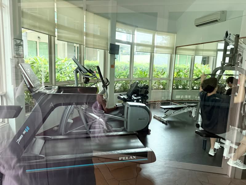 Cheap Bedroom @ Serangoon MRT, Serangoon Ave 2, Room Rental, 60 sqft, Condominium For Rent, by Alan Tsui 徐先生, 500245049 - Gym - PropertyGuru.com.sg