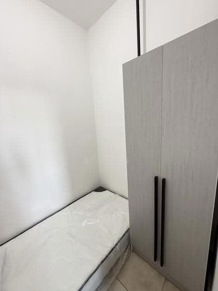 Cheap Bedroom @ Serangoon MRT, Serangoon Ave 2, Hougang / Punggol / Sengkang, Room Rental, 50 sqft, Condominium For Rent, by Alan Tsui 徐先生, 500245049 - Bedroom - PropertyGuru.com.sg