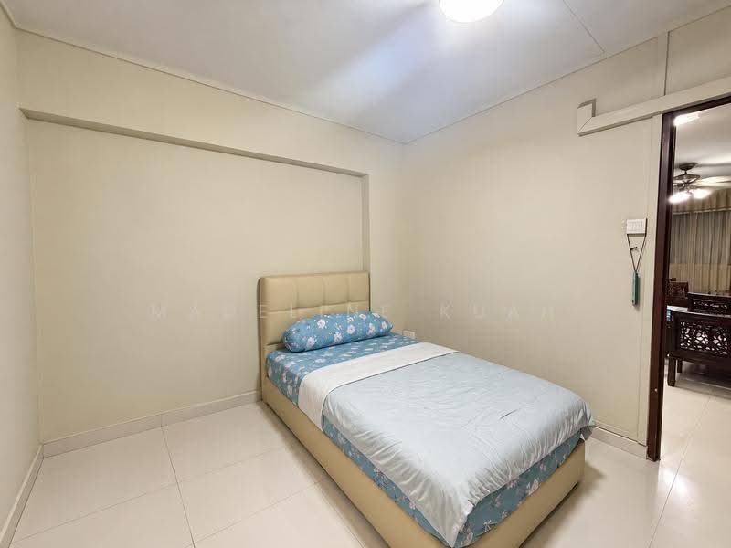 213 Petir Road, 213 Petir Road, Dairy Farm / Bukit Panjang / Choa Chu Kang, 3 Bedrooms, 1,313 sqft, HDB Flat For Sale, by Madeline Kuah, 500245054 - Bedroom - PropertyGuru.com.sg