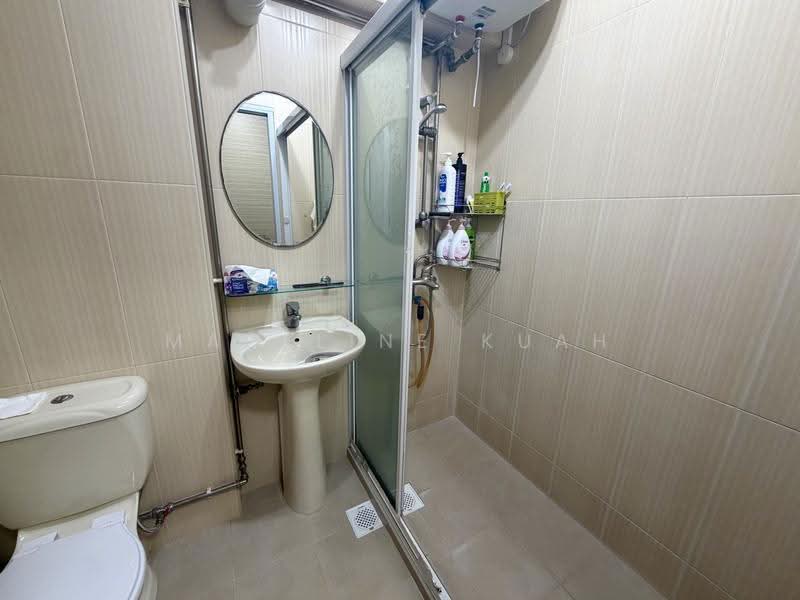213 Petir Road, 213 Petir Road, Dairy Farm / Bukit Panjang / Choa Chu Kang, 3 Bedrooms, 1,313 sqft, HDB Flat For Sale, by Madeline Kuah, 500245054 - Bathroom - PropertyGuru.com.sg