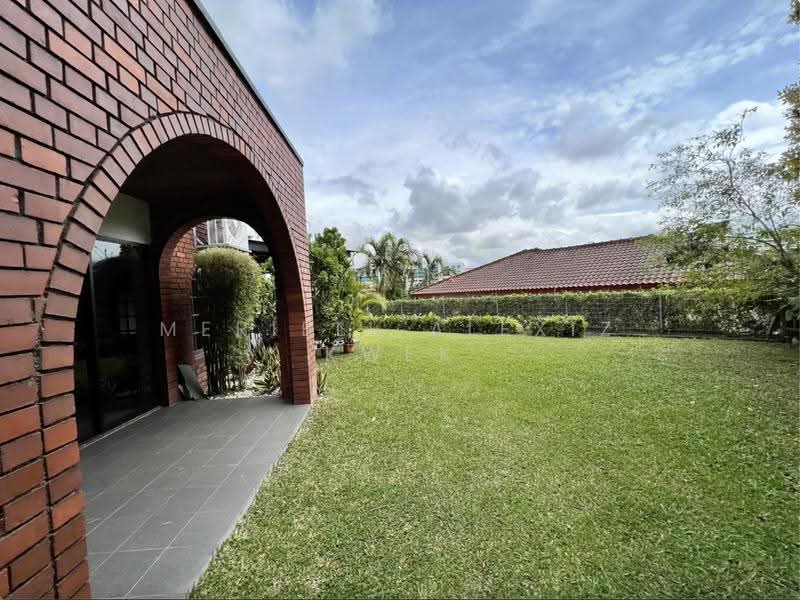 Spacious Resort Home in Chestnut GCBA with garden and swimming pool, Chestnut Crescent, 5 Bedrooms, 4,000 sqft, Detached House For Rent, by Meriell Alexiz Kwek, 500245065 - Exterior - PropertyGuru.com.sg