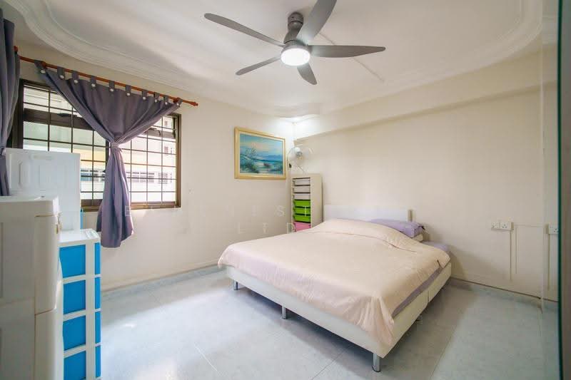 156 Jalan Teck Whye, 156 Jalan Teck Whye, 4 Bedrooms, 1,313 sqft, HDB Flat For Sale, by JOREEN LIM, 500245072 - Bedroom - PropertyGuru.com.sg