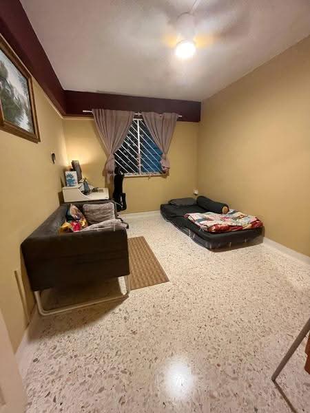 538 Ang Mo Kio Avenue 5, 538 Ang Mo Kio Avenue 5, 2 Bedrooms, 732 sqft, HDB Flat For Rent, by Lim Y X, 500245083 - Living Room - PropertyGuru.com.sg