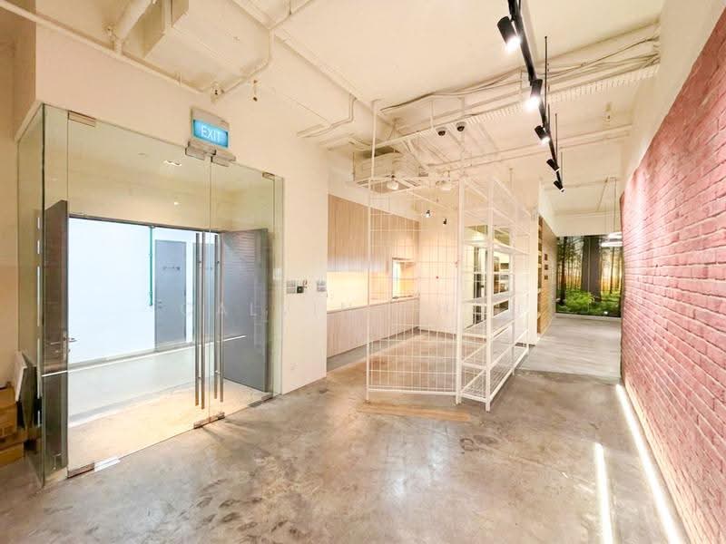 Oxley BizHub 2, 62 Ubi Road 1, Eunos / Geylang / Paya Lebar, 4,092 sqft, Light Industrial (B1) For Sale, by Calvin Choh, 500245124 - Entrance - CommercialGuru.com.sg