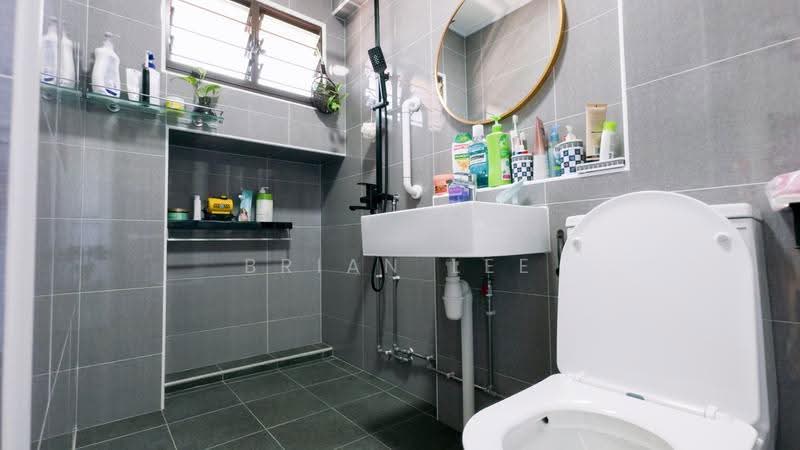 513 Choa Chu Kang Street 51, 513 Choa Chu Kang Street 51, Room Rental, 120 sqft, HDB Flat For Rent, by Brian Lee, 500245131 - Bathroom - PropertyGuru.com.sg