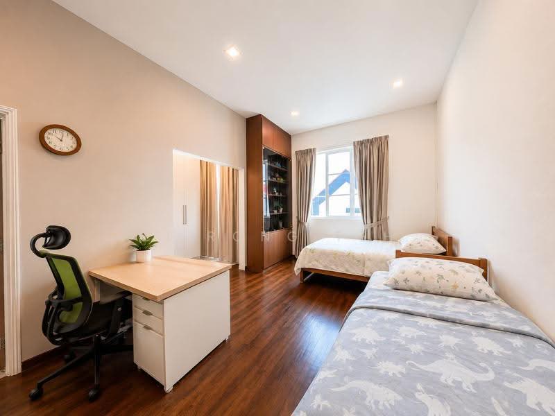 KEW LANDED ENCLAVE SEMI D! NEW LISTING!, Jalan Haji Salam / Kew / Tanah Merah Kechil Road South / Jalan Limau Bali, Bedok / Upper East Coast, 5 Bedrooms, 3,100 sqft, Semi-Detached House For Sale, by Li Rong Teh, 500245136 - Bedroom - PropertyGuru.com.sg