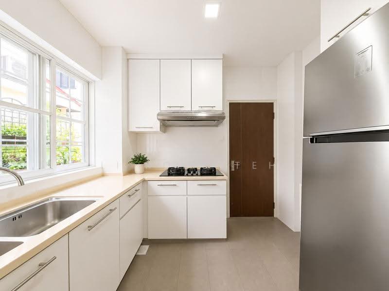 KEW LANDED ENCLAVE SEMI D! NEW LISTING!, Jalan Haji Salam / Kew / Tanah Merah Kechil Road South / Jalan Limau Bali, Bedok / Upper East Coast, 5 Bedrooms, 3,100 sqft, Semi-Detached House For Sale, by Li Rong Teh, 500245136 - Kitchen - PropertyGuru.com.sg