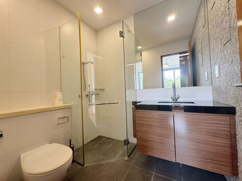 Ocean 8 Sentosa Cove Ocean Drive Landed House Inter-terrace, , 5 Bedrooms, 5,000 sqft, Terraced House For Sale, by Karmen Seam, 500245138 - Bathroom - PropertyGuru.com.sg