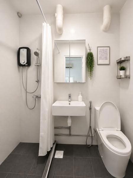 870 Tampines Street 83, 870 Tampines Street 83, 3 Bedrooms, 1,119 sqft, HDB Flat For Sale, by Andy Goh, 500245148 - Bathroom - PropertyGuru.com.sg