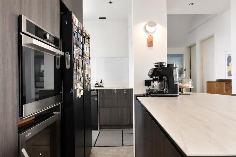 Suites Twenty Two, 25 Lorong G Telok Kurau, 3 Bedrooms, 1,894 sqft, Condominium For Sale, by Jasmine Tan, 500245159 - Level 1 - Kitchen - PropertyGuru.com.sg