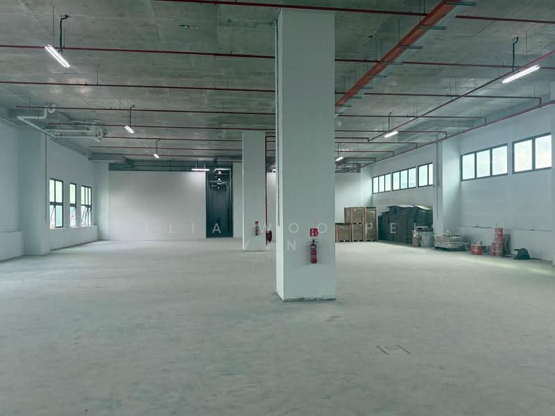 B2 Industrial Options For Lease Along Jalan Papan!, Jalan Papan, Boon Lay / Jurong / Tuas, 19,435 sqft, Factory / Workshop (B2) For Rent, by Delia Woo Pei Yin, 500245163 - Interior - CommercialGuru.com.sg