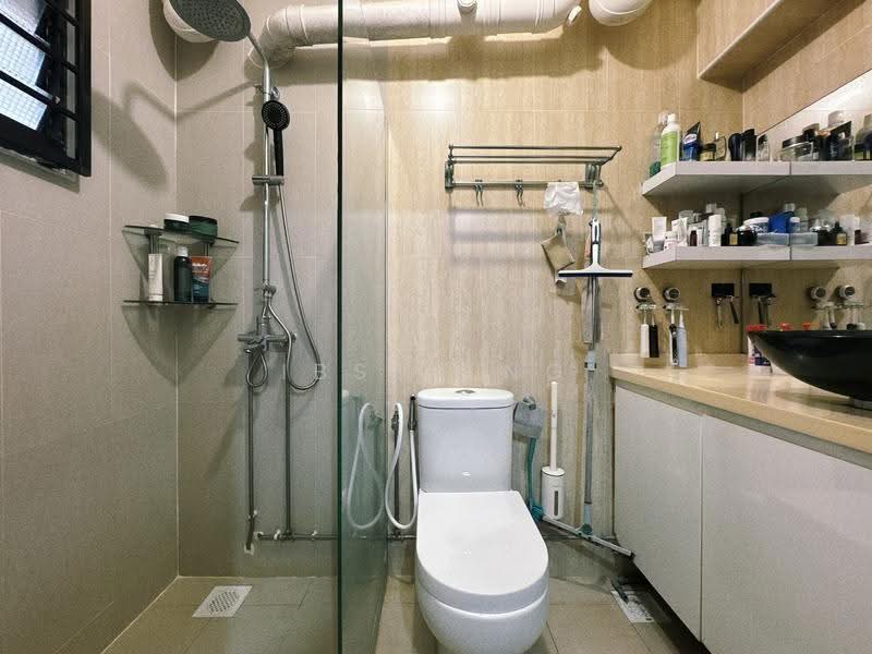 648A Jurong West Street 61, 648A Jurong West Street 61, Boon Lay / Jurong / Tuas, 3 Bedrooms, 1,184 sqft, HDB Flat For Sale, by Ibsen Ng, 500245187 - Bathroom - PropertyGuru.com.sg