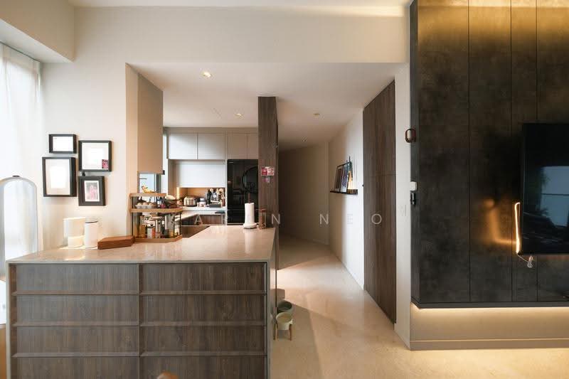 Thomson Three, 21 Bright Hill Drive, 3 Bedrooms, 1,044 sqft, Condominium For Sale, by Karen Neo, 500245190 - Kitchen - PropertyGuru.com.sg