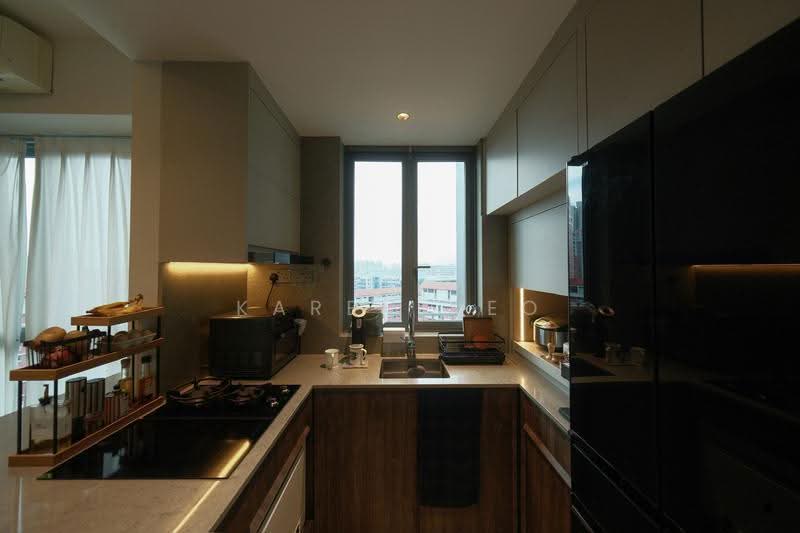 Thomson Three, 21 Bright Hill Drive, 3 Bedrooms, 1,044 sqft, Condominium For Sale, by Karen Neo, 500245190 - Kitchen - PropertyGuru.com.sg