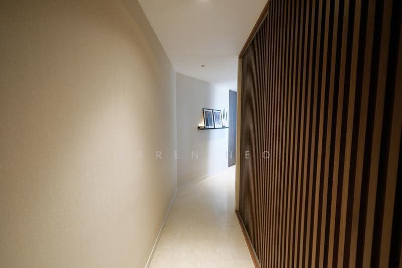 Thomson Three, 21 Bright Hill Drive, 3 Bedrooms, 1,044 sqft, Condominium For Sale, by Karen Neo, 500245190 - Corridor - PropertyGuru.com.sg