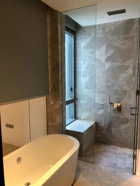 Leedon Residence, 14 Leedon Heights, 4 Bedrooms, 2,508 sqft, Condominium For Sale, by Dan Tay, 500245201 - Bathroom - PropertyGuru.com.sg