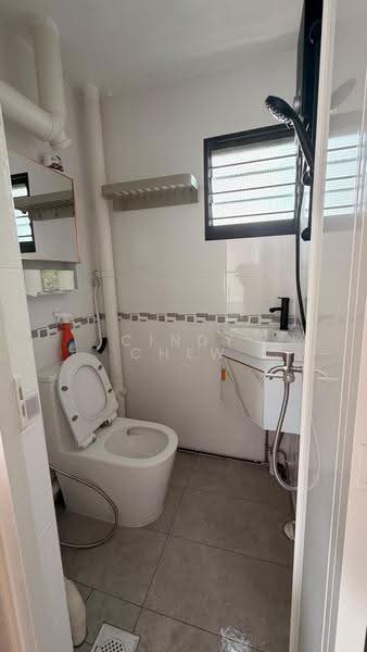 410 Tampines Street 41, 410 Tampines Street 41, Pasir Ris / Tampines, Room Rental, 150 sqft, HDB Flat For Rent, by Cindy Chew, 500245202 - Bathroom - PropertyGuru.com.sg