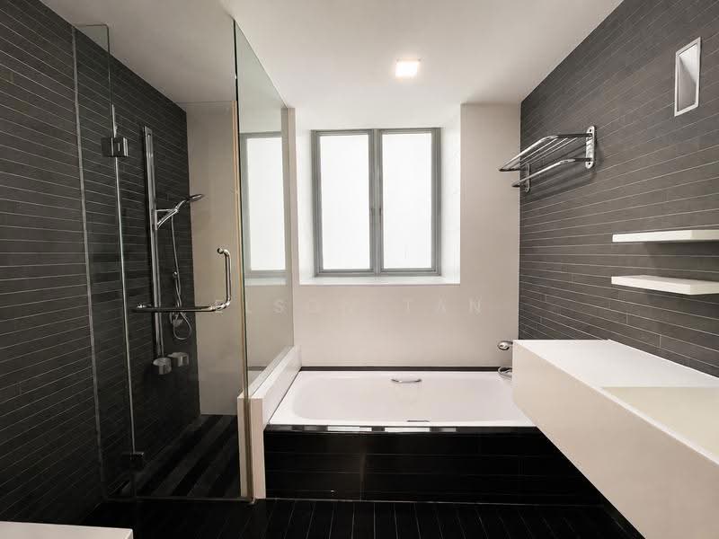 Park Infinia at Wee Nam, 2 Lincoln Road, 2 Bedrooms, 1,001 sqft, Condominium For Rent, by Elson Tan, 500245206 - Bathroom - PropertyGuru.com.sg