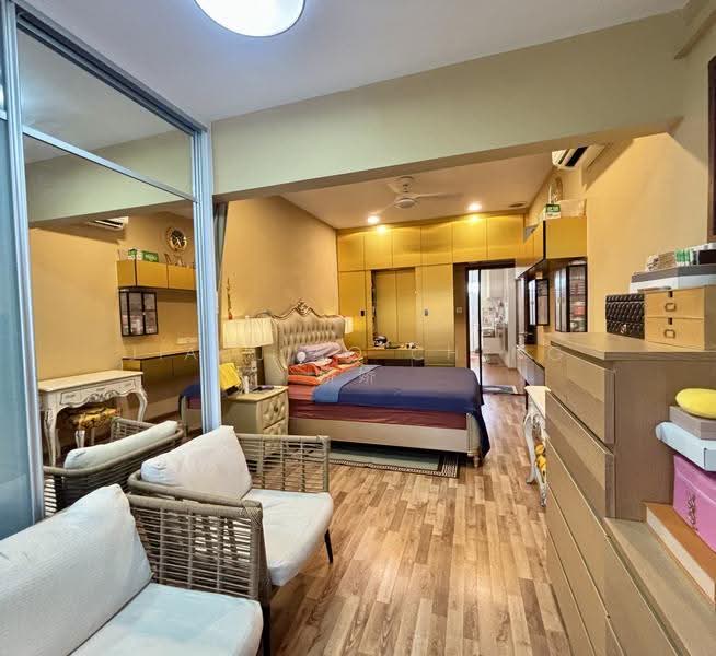 Joo chiat terrace, Joo Chiat terrace, 5 Bedrooms, 2,800 sqft, Terraced House For Sale, by Jiaojiao Cheng 娇娇, 500245207 - Bedroom - PropertyGuru.com.sg
