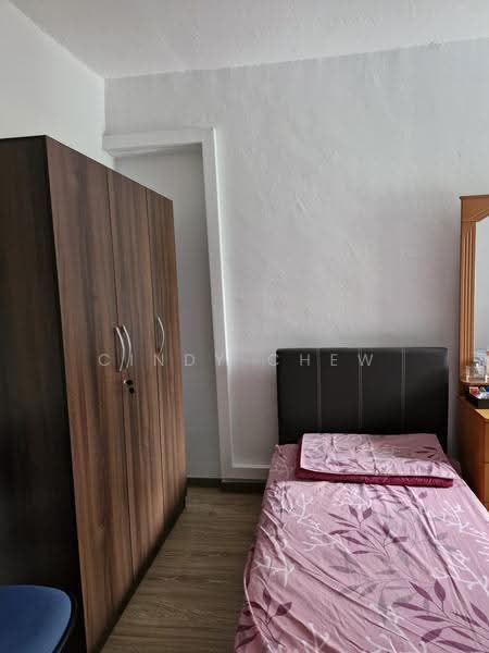 296 Tampines Street 22, 296 Tampines Street 22, Pasir Ris / Tampines, Room Rental, 150 sqft, HDB Flat For Rent, by Cindy Chew, 500245223 - Bedroom - PropertyGuru.com.sg