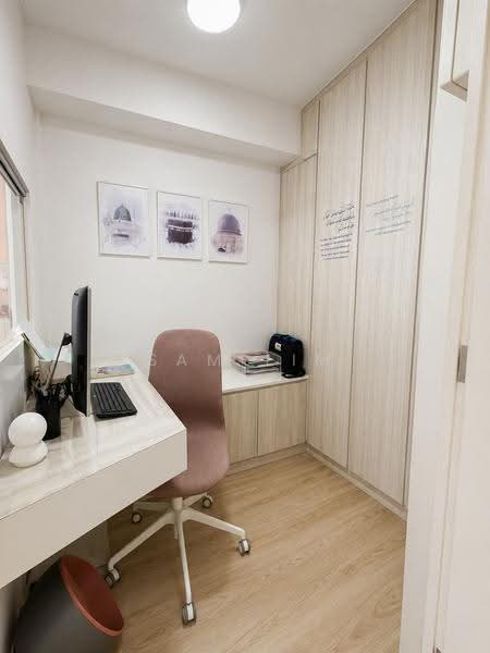 220 Hougang Street 21, 220 Hougang Street 21, 3 Bedrooms, 1,119 sqft, HDB Flat For Sale, by Sam Alakasam, 500245224 - Study - PropertyGuru.com.sg