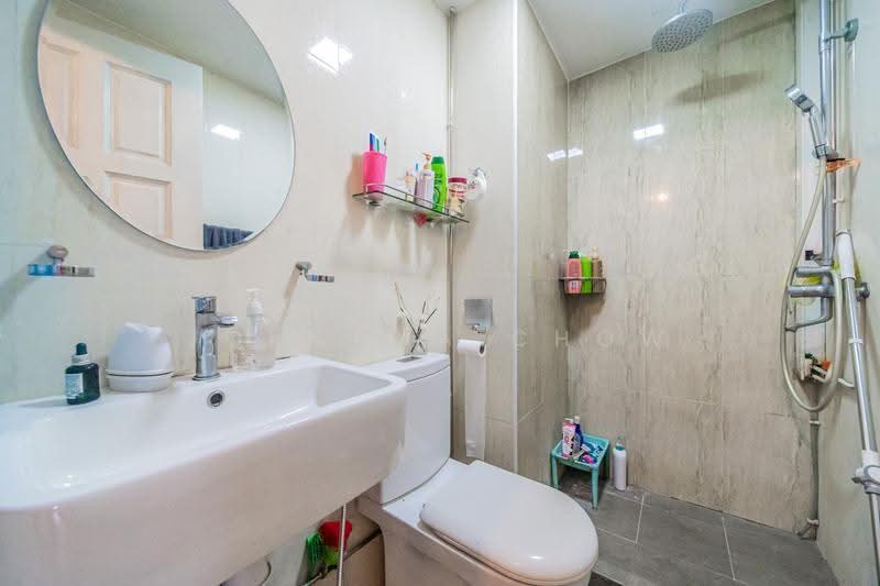 Mandarin Gardens, 1 Siglap Road, 3 Bedrooms, 1,528 sqft, Condominium For Sale, by Johanna Chow, 500245232 - Bathroom - PropertyGuru.com.sg