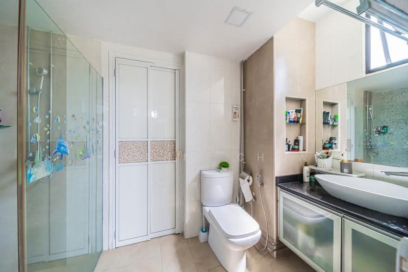 Mandarin Gardens, 1 Siglap Road, 3 Bedrooms, 1,528 sqft, Condominium For Sale, by Johanna Chow, 500245232 - Bathroom - PropertyGuru.com.sg