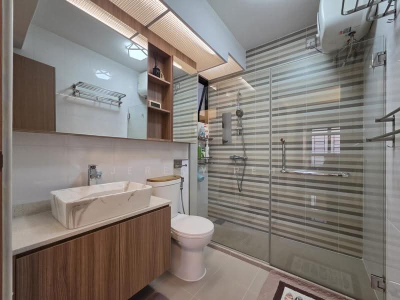 415A Northshore Drive, 415A Northshore Drive, 4 Bedrooms, 1,206 sqft, HDB Flat For Sale, by Jeremy Peh, 500245233 - Bathroom - PropertyGuru.com.sg