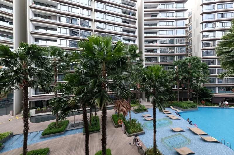 D'Nest, 131 Pasir Ris Grove, 3 Bedrooms, 1,130 sqft, Condominium For Rent, by Roland Ong, 500245237 - Pool - PropertyGuru.com.sg