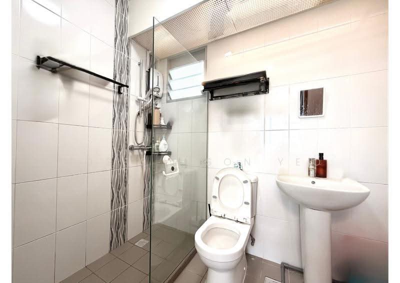 91A Telok Blangah Street 31, 91A Telok Blangah Street 31, Harbourfront / Telok Blangah, 2 Bedrooms, 732 sqft, HDB Flat For Sale, by Moses Elson Yeo, 500245246 - Bathroom - PropertyGuru.com.sg