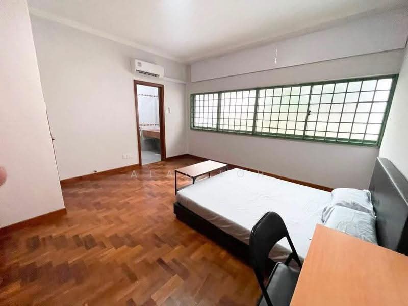 Hazel Park Terrace, 94 Hazel Park Terrace, Room Rental, 120 sqft, Terraced House For Rent, by Alan Loh, 500245258 - Bedroom - PropertyGuru.com.sg