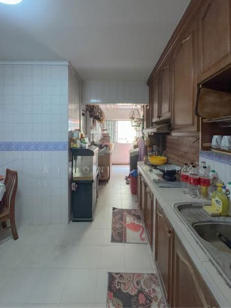 19 Queen's Close, 19 19, Alexandra / Commonwealth, 3 Bedrooms, 1,173 sqft, HDB Flat For Sale, by Ainon Talib, 500245261 - PropertyGuru.com.sg