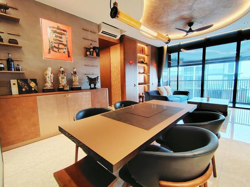 Parc Komo, 969 Upper Changi Road North, Changi Airport / Changi Village, 4 Bedrooms, 1,292 sqft, Condominium For Sale, by Jeremy He, 500245265 - Living Room - PropertyGuru.com.sg