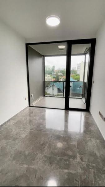 Hyll on Holland, 89 Holland Road, Tanglin / Holland / Bukit Timah, 2 Bedrooms, 657 sqft, Condominium For Sale, by Caroline Ong, 500245271 - Balcony - PropertyGuru.com.sg
