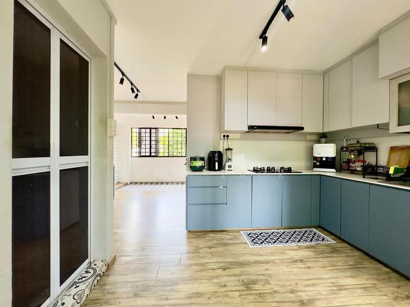 730 Tampines Street 71, 730 Tampines Street 71, 4 Bedrooms, 1,335 sqft, HDB Flat For Sale, by Farah Zack, 500245274 - Kitchen - PropertyGuru.com.sg