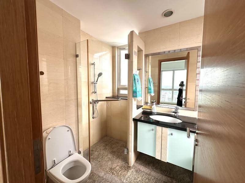 Goldenhill Park Condo, 68 Mei Hwan Drive, 3 Bedrooms, 1,335 sqft, Condominium For Rent, by Jimmy Luo, 500245275 - Bathroom - PropertyGuru.com.sg
