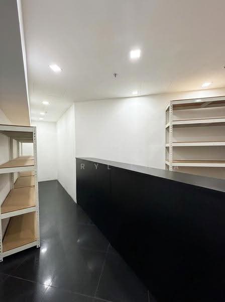 Sim Lim Square, 1 1, Beach Road / Bugis / Rochor, 1,327 sqft, Other Retail For Rent, by Cheryl Chua, 500245290 - CommercialGuru.com.sg