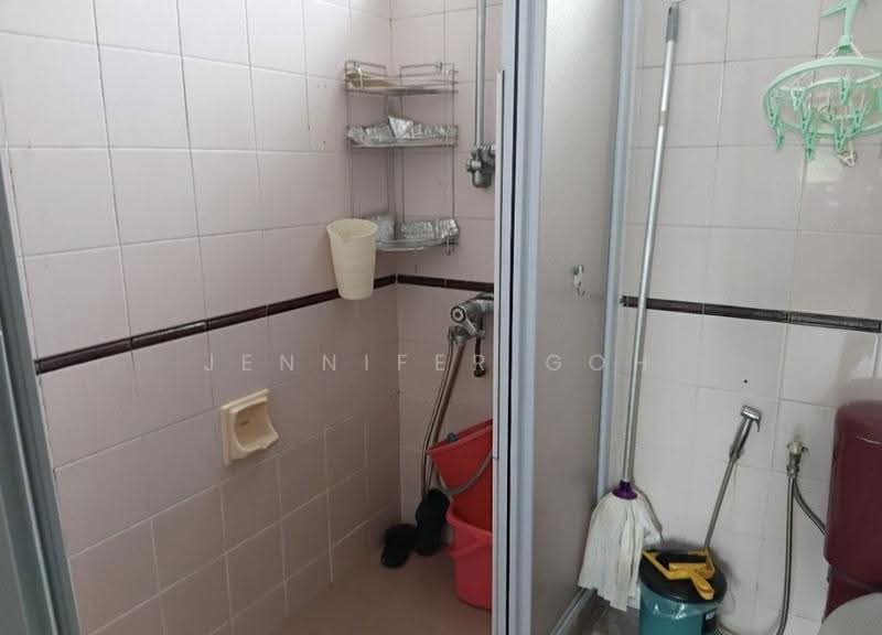 Avon Park, 1 Youngberg Terrace, Room Rental, 180 sqft, Condominium For Rent, by Jennifer Goh, 500245295 - Bathroom - PropertyGuru.com.sg