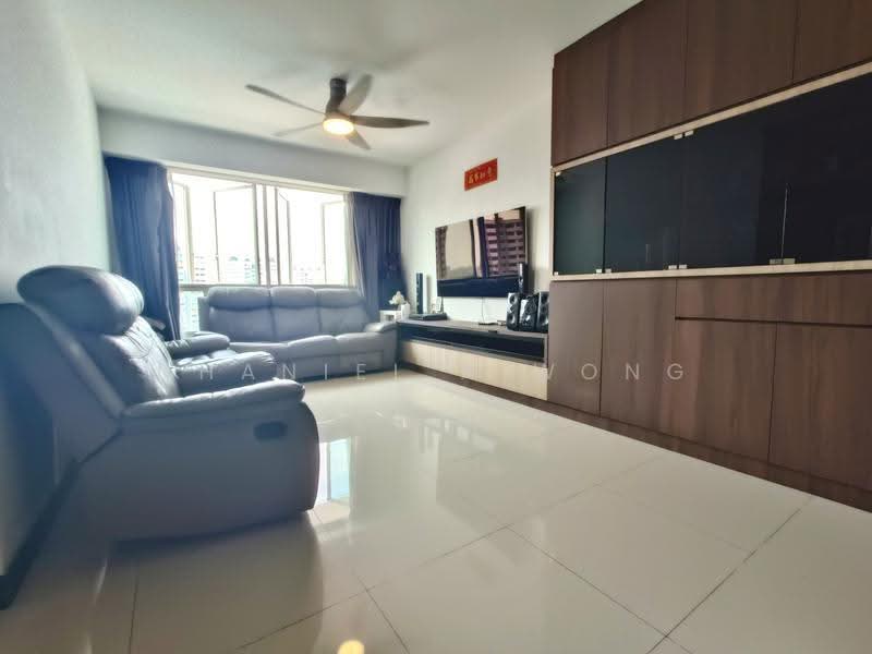 296C Bukit Batok Street 22, 296C Bukit Batok Street 22, Dairy Farm / Bukit Panjang / Choa Chu Kang, 3 Bedrooms, 1,216 sqft, HDB Flat For Sale, by Dhaniel A Wong, 500245298 - Living Room - PropertyGuru.com.sg