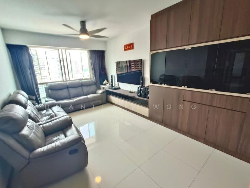 296C Bukit Batok Street 22, 296C Bukit Batok Street 22, Dairy Farm / Bukit Panjang / Choa Chu Kang, 3 Bedrooms, 1,216 sqft, HDB Flat For Sale, by Dhaniel A Wong, 500245298 - Living Room - PropertyGuru.com.sg