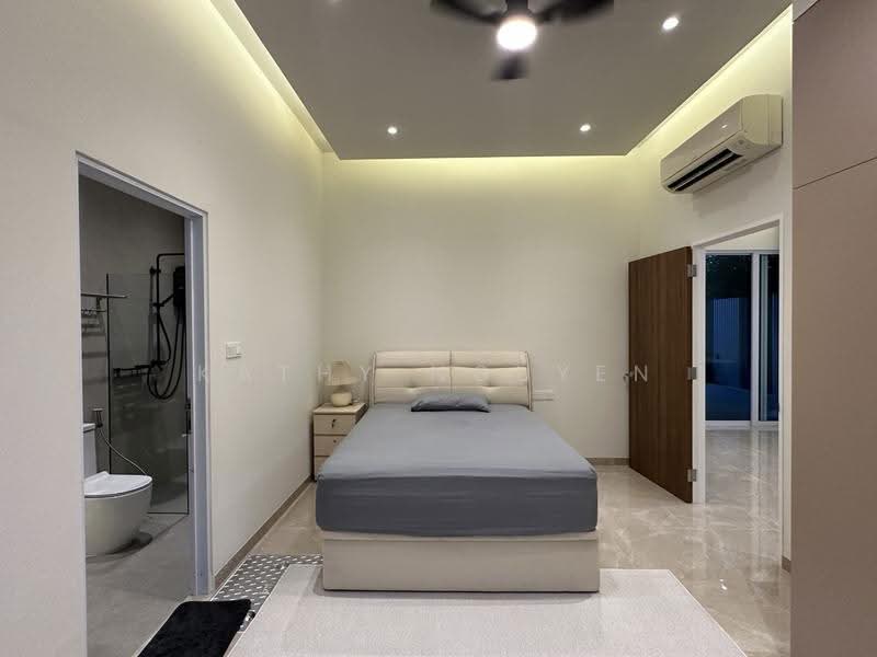 1-Bedroom Apartment In East Coast Road, East Coast Road, 1 Bedroom, 500 sqft, Apartment For Rent, by Kathy Nguyen, 500245305 - Bedroom - PropertyGuru.com.sg