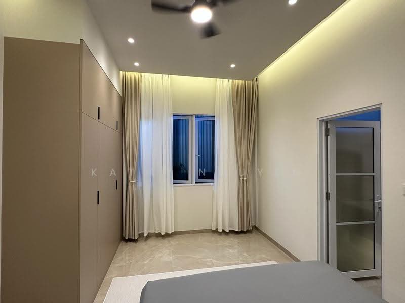 1-Bedroom Apartment In East Coast Road, East Coast Road, 1 Bedroom, 500 sqft, Apartment For Rent, by Kathy Nguyen, 500245305 - Bedroom - PropertyGuru.com.sg