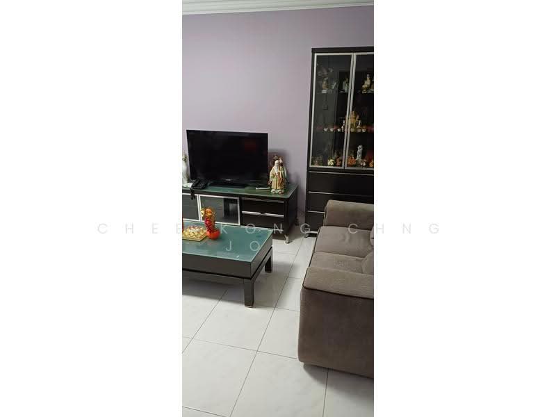 53 Kent Road, 53 Kent Road, Farrer Park / Serangoon Rd, Room Rental, 150 sqft, HDB Flat For Rent, by Chee Kong Chng John, 500245309 - Living Room - PropertyGuru.com.sg