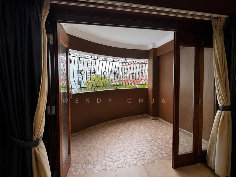 250B Compassvale Street, 250B Compassvale Street, Hougang / Punggol / Sengkang, 3 Bedrooms, 1,399 sqft, HDB Flat For Sale, by Wendy Chua, 500245320 - Balcony - PropertyGuru.com.sg