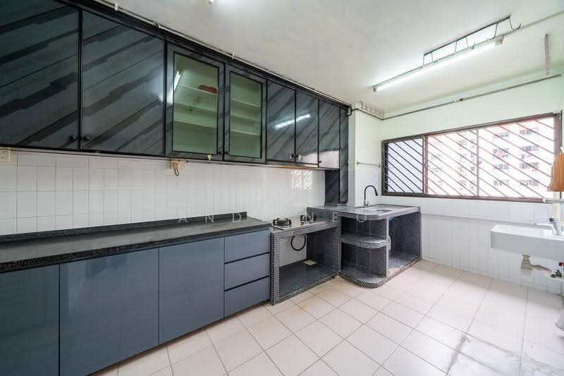 261 Serangoon Central Drive, 261 Serangoon Central Drive, Hougang / Punggol / Sengkang, 2 Bedrooms, 689 sqft, HDB Flat For Sale, by Andy Neo, 500245323 - Kitchen - PropertyGuru.com.sg