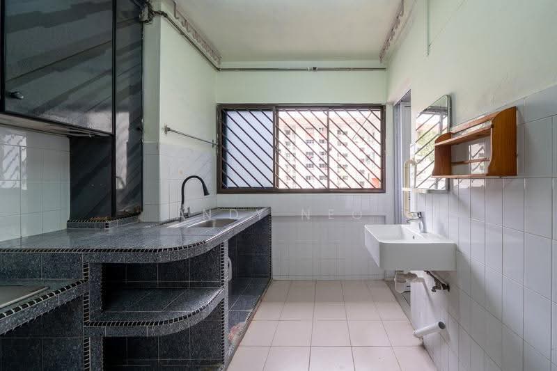 261 Serangoon Central Drive, 261 Serangoon Central Drive, Hougang / Punggol / Sengkang, 2 Bedrooms, 689 sqft, HDB Flat For Sale, by Andy Neo, 500245323 - Kitchen - PropertyGuru.com.sg